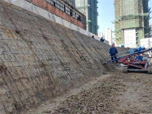 碾子山建筑边坡支护